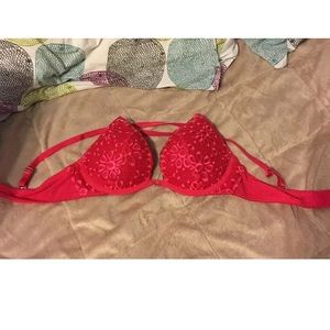Victoria’s Secret Red push up bra 32B